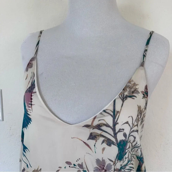 Honey Punch Spring Cream Floral High Low Dress with side Pockets - Picture 10 of 11